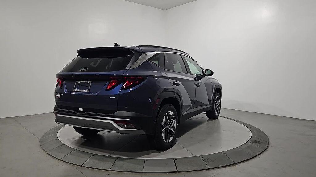 new 2026 Hyundai Tucson car, priced at $33,084