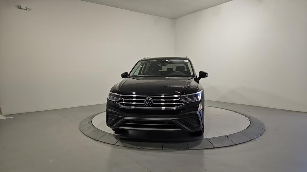 new 2024 Volkswagen Tiguan car, priced at $32,802