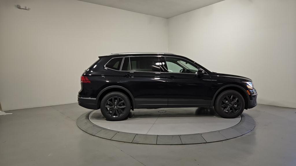 new 2024 Volkswagen Tiguan car, priced at $32,802