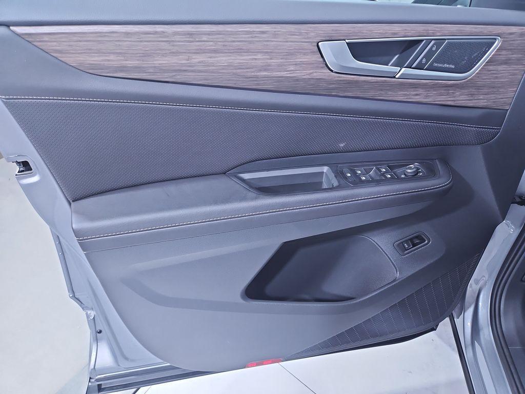 new 2026 Volkswagen Atlas car, priced at $54,899