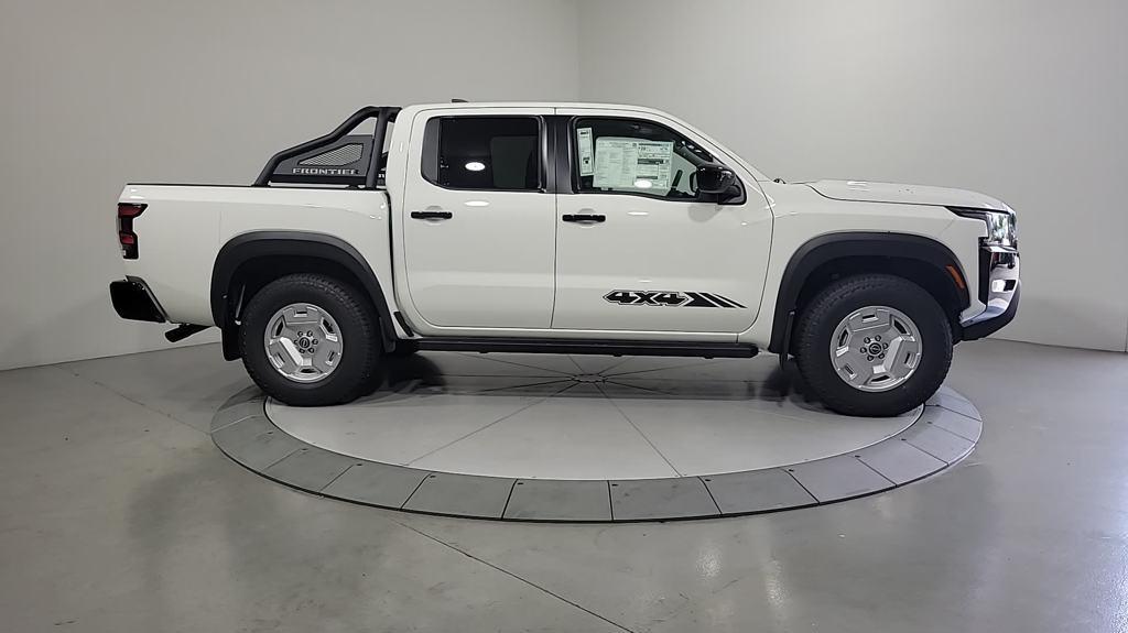 new 2024 Nissan Frontier car, priced at $39,684