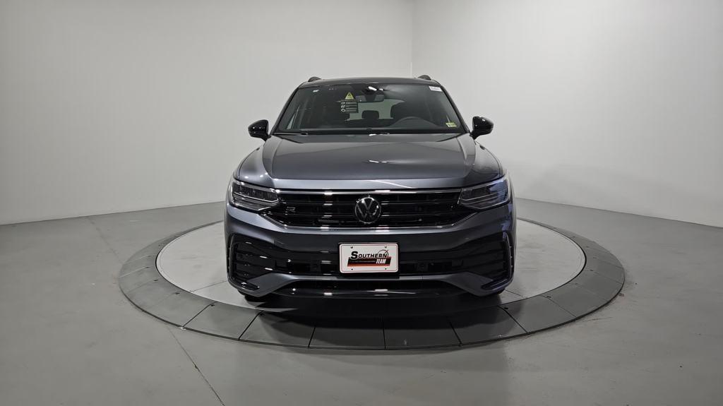 new 2024 Volkswagen Tiguan car, priced at $34,549