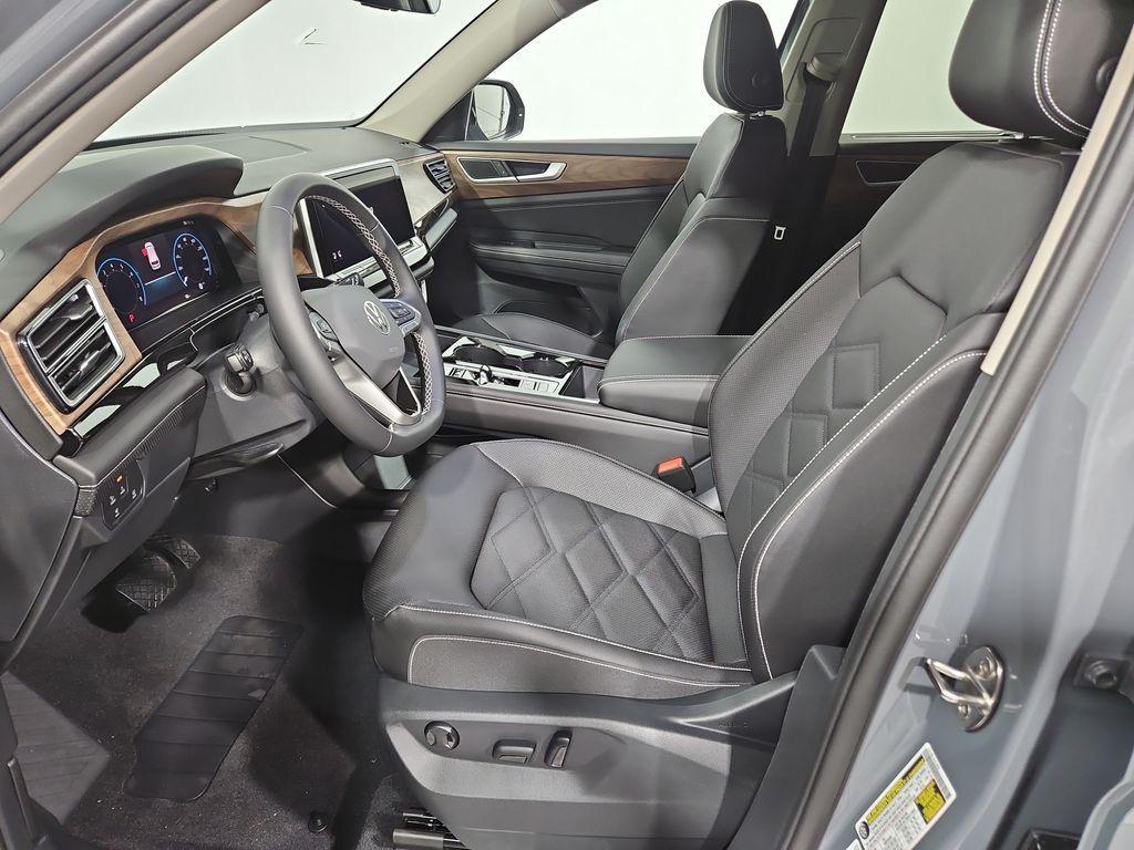 new 2026 Volkswagen Atlas car, priced at $46,650