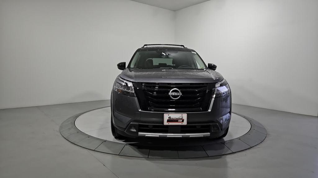 new 2024 Nissan Pathfinder car, priced at $48,851