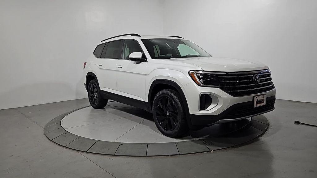new 2026 Volkswagen Atlas car, priced at $47,760