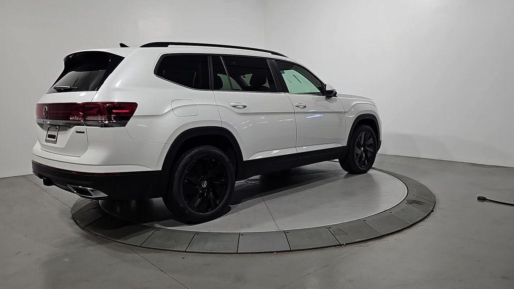 new 2026 Volkswagen Atlas car, priced at $47,760