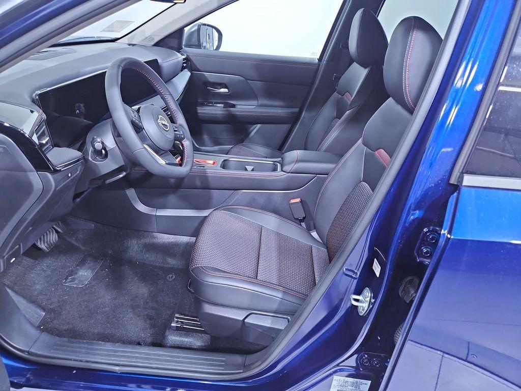 new 2025 Nissan Kicks car, priced at $29,537