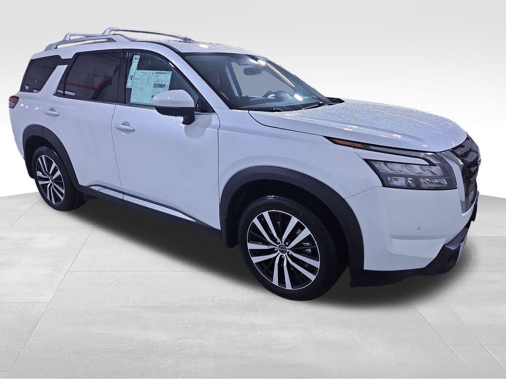 new 2025 Nissan Pathfinder car, priced at $50,765