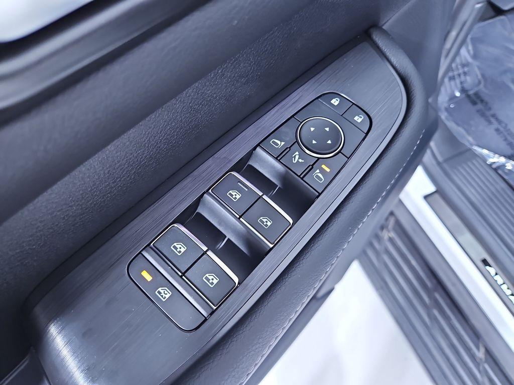 new 2025 Nissan Armada car, priced at $69,595