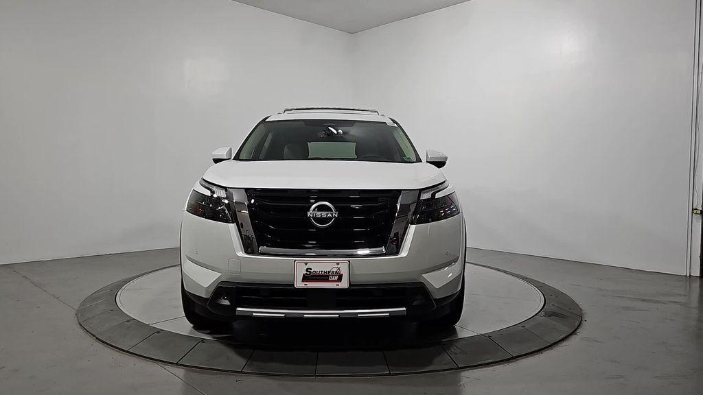 new 2025 Nissan Pathfinder car, priced at $46,656