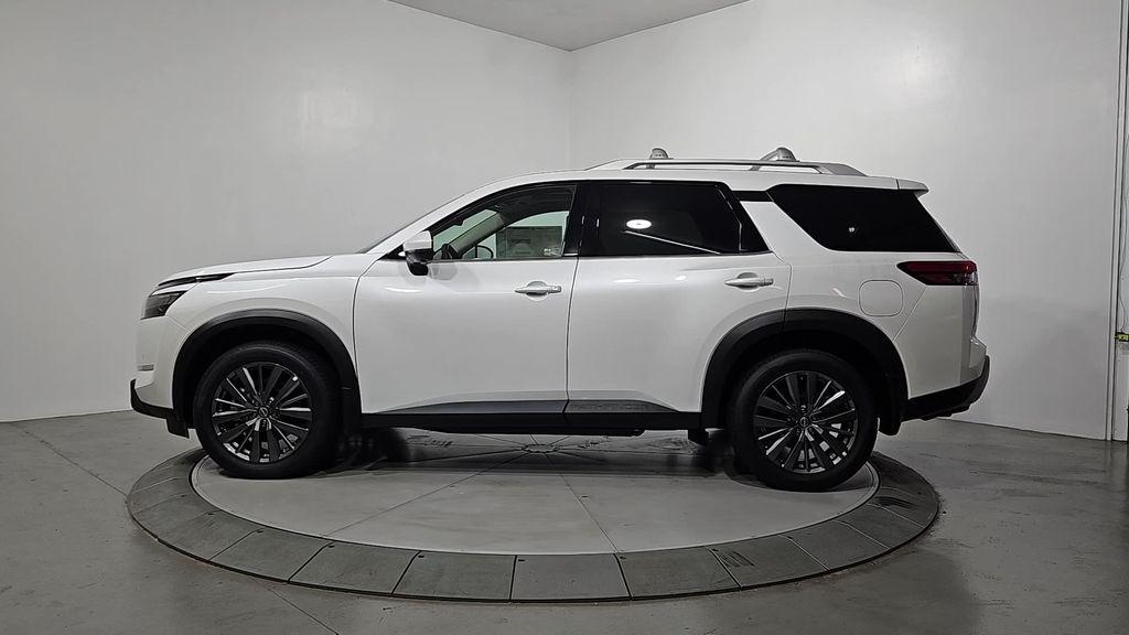 new 2025 Nissan Pathfinder car, priced at $46,656