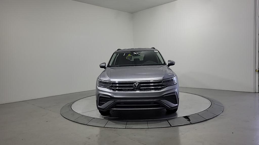 new 2024 Volkswagen Tiguan car, priced at $27,301