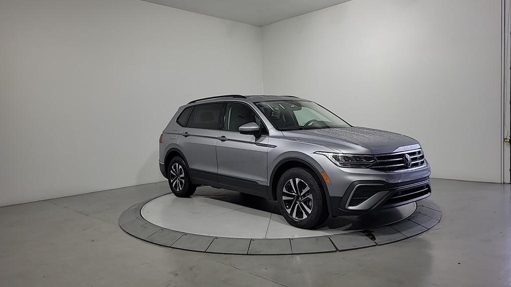 new 2024 Volkswagen Tiguan car, priced at $27,301