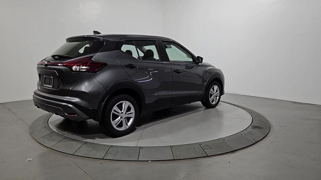 new 2025 Nissan Kicks Play car, priced at $21,886