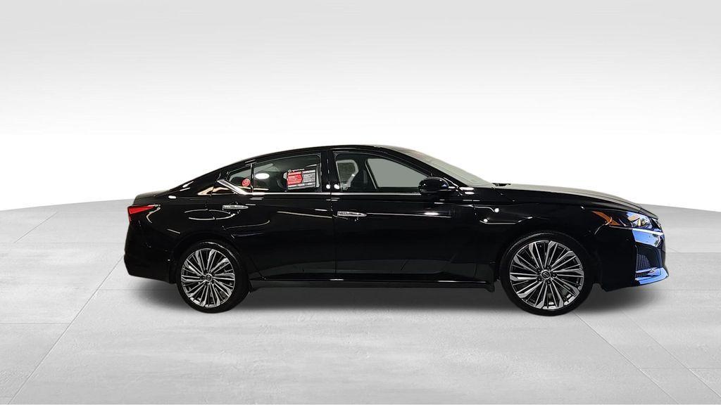 used 2024 Nissan Altima car, priced at $29,886