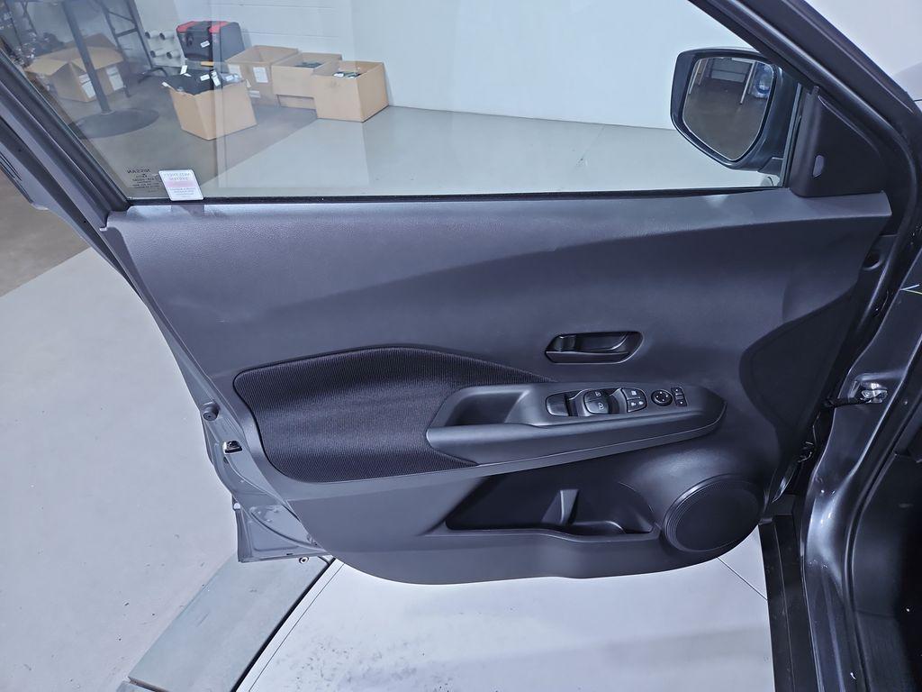 new 2025 Nissan Kicks Play car, priced at $21,557