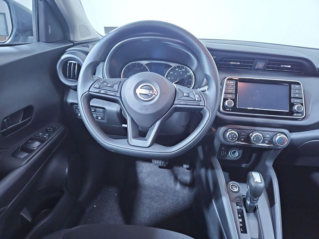 new 2025 Nissan Kicks Play car, priced at $21,557