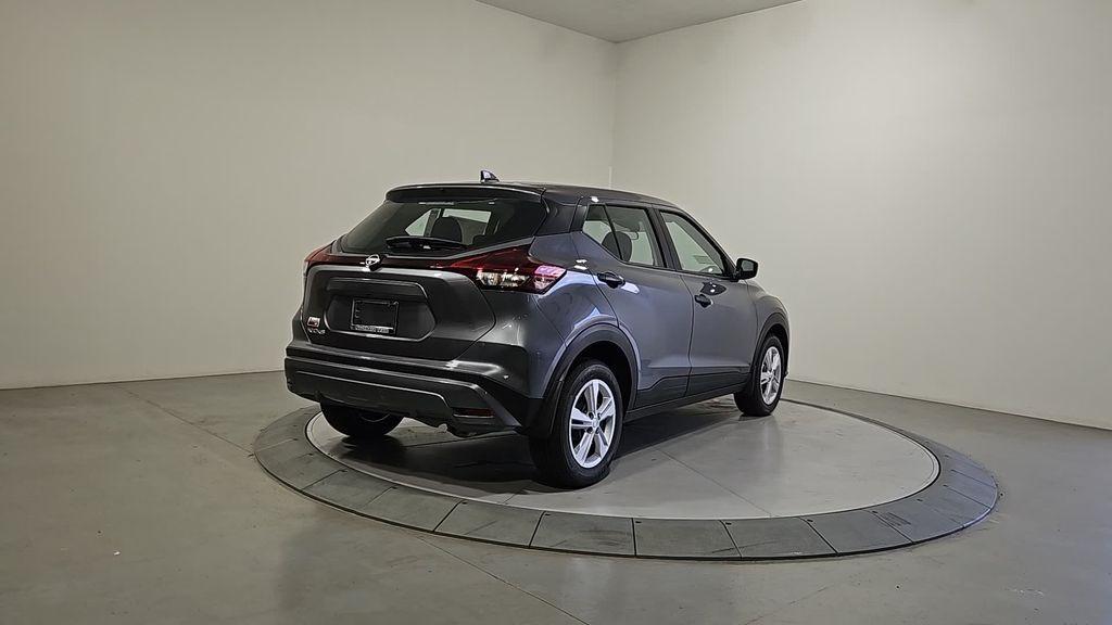 new 2025 Nissan Kicks Play car, priced at $21,557
