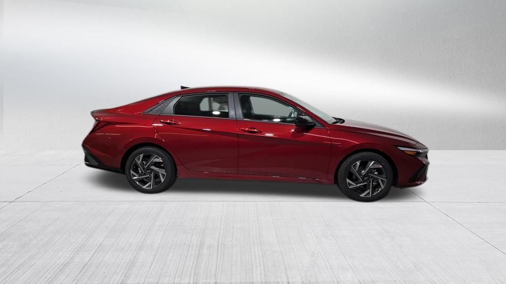 new 2025 Hyundai Elantra car, priced at $23,172