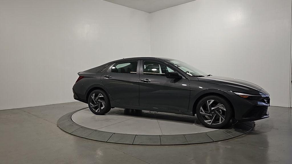 new 2025 Hyundai Elantra car, priced at $23,486
