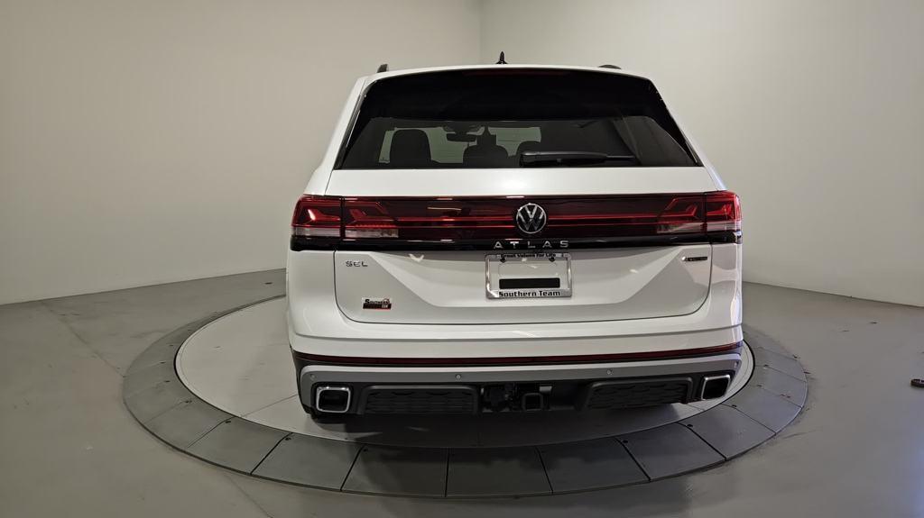 new 2024 Volkswagen Atlas car, priced at $49,826