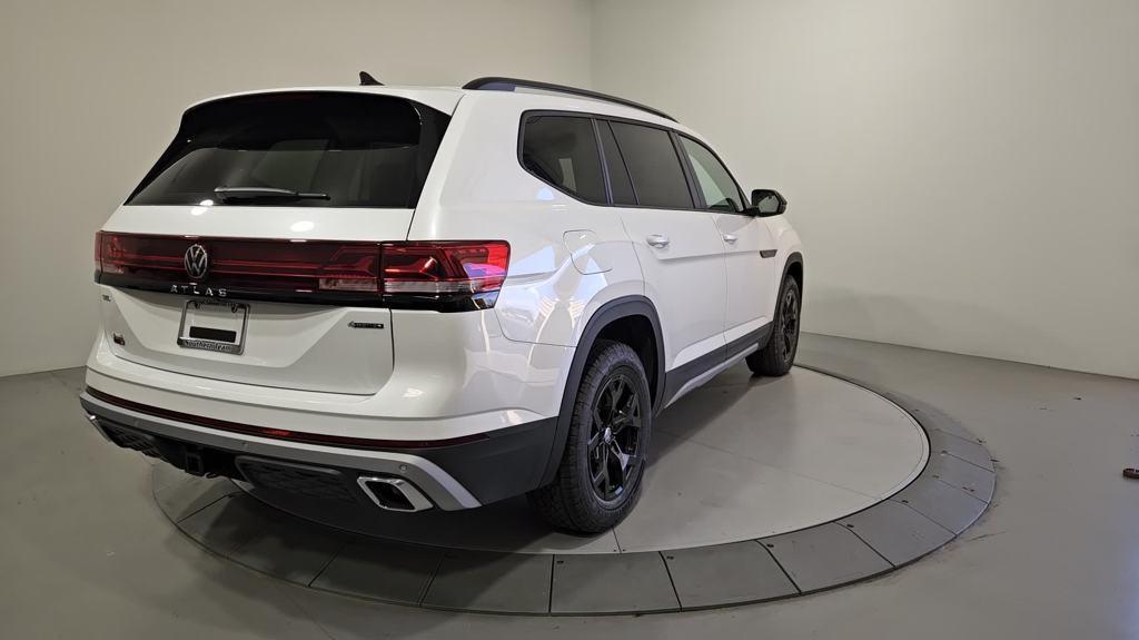 new 2024 Volkswagen Atlas car, priced at $49,826