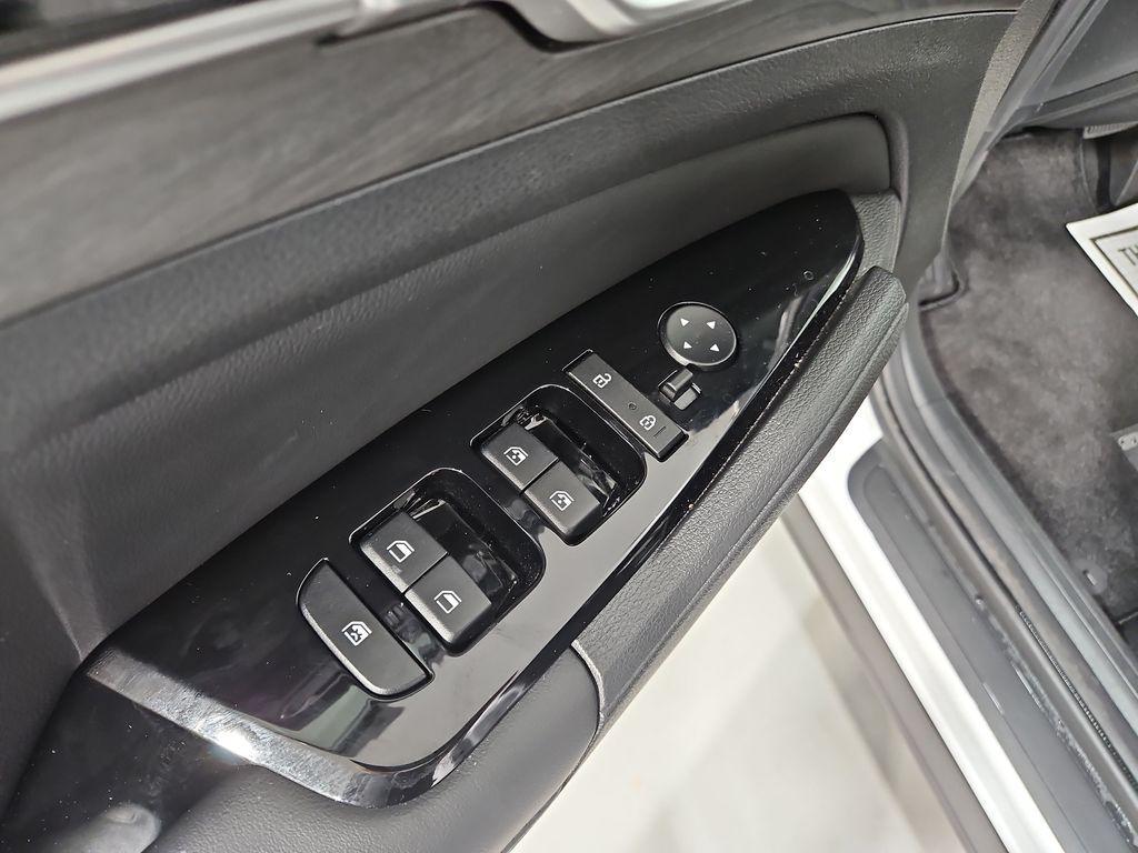 used 2024 Kia Sportage car, priced at $30,762