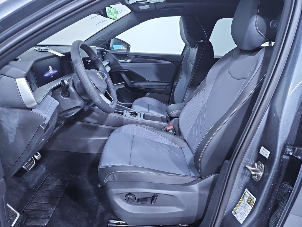 new 2025 Volkswagen Tiguan car, priced at $37,395