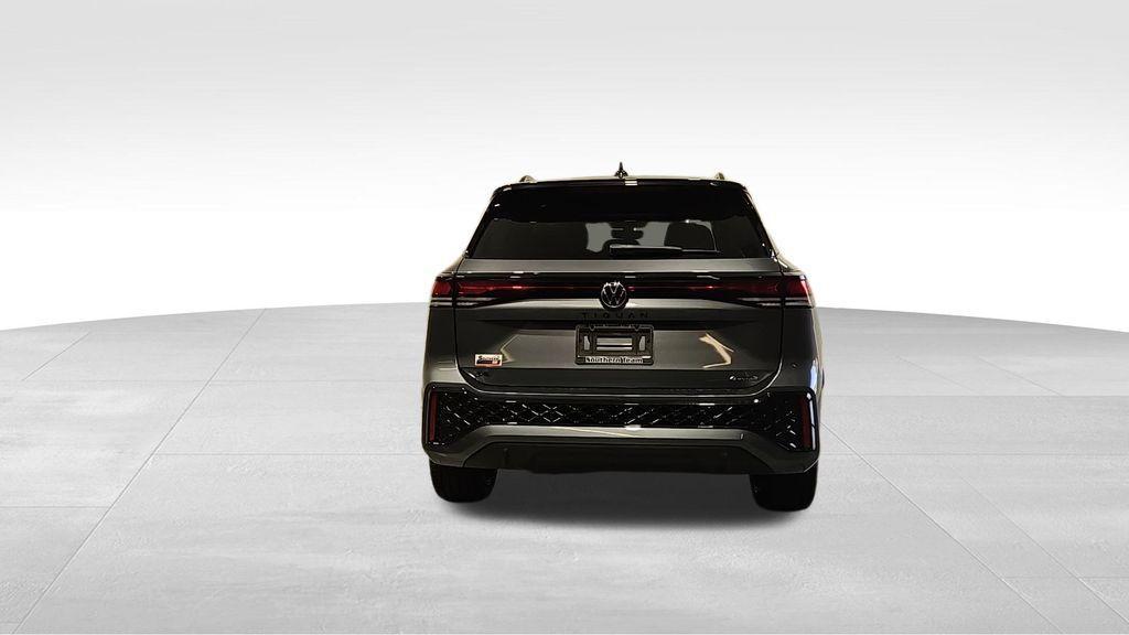 new 2025 Volkswagen Tiguan car, priced at $37,395