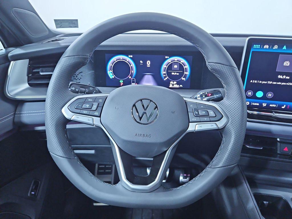 new 2025 Volkswagen Tiguan car, priced at $37,395