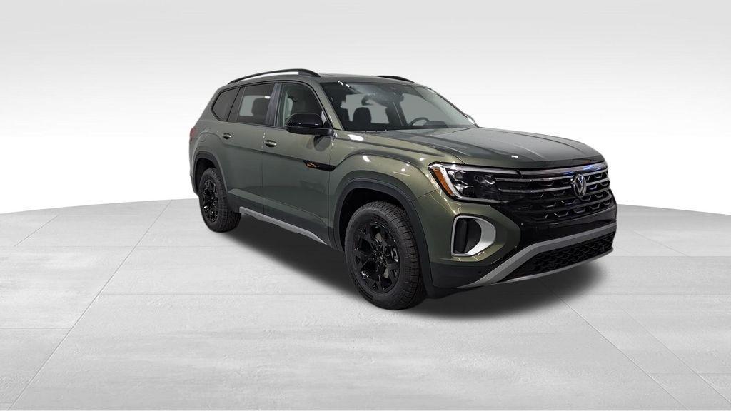 new 2025 Volkswagen Atlas car, priced at $46,331