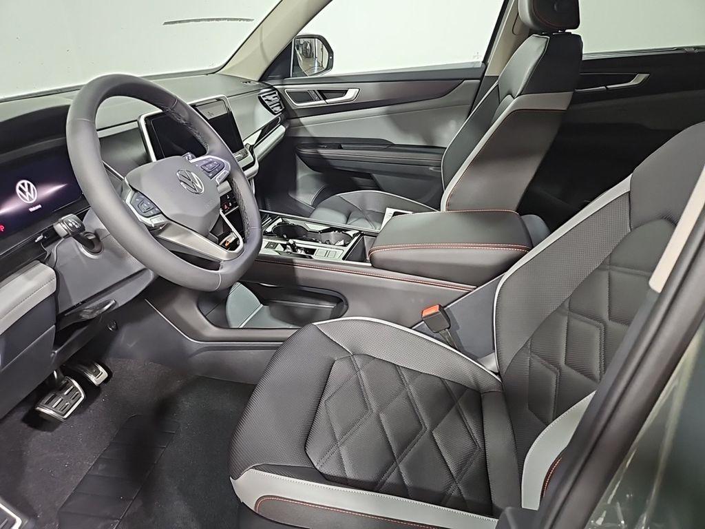 new 2025 Volkswagen Atlas car, priced at $46,331