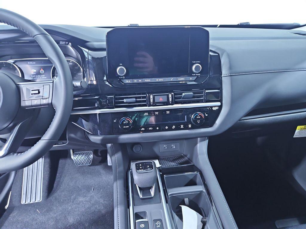 new 2025 Nissan Pathfinder car, priced at $43,519