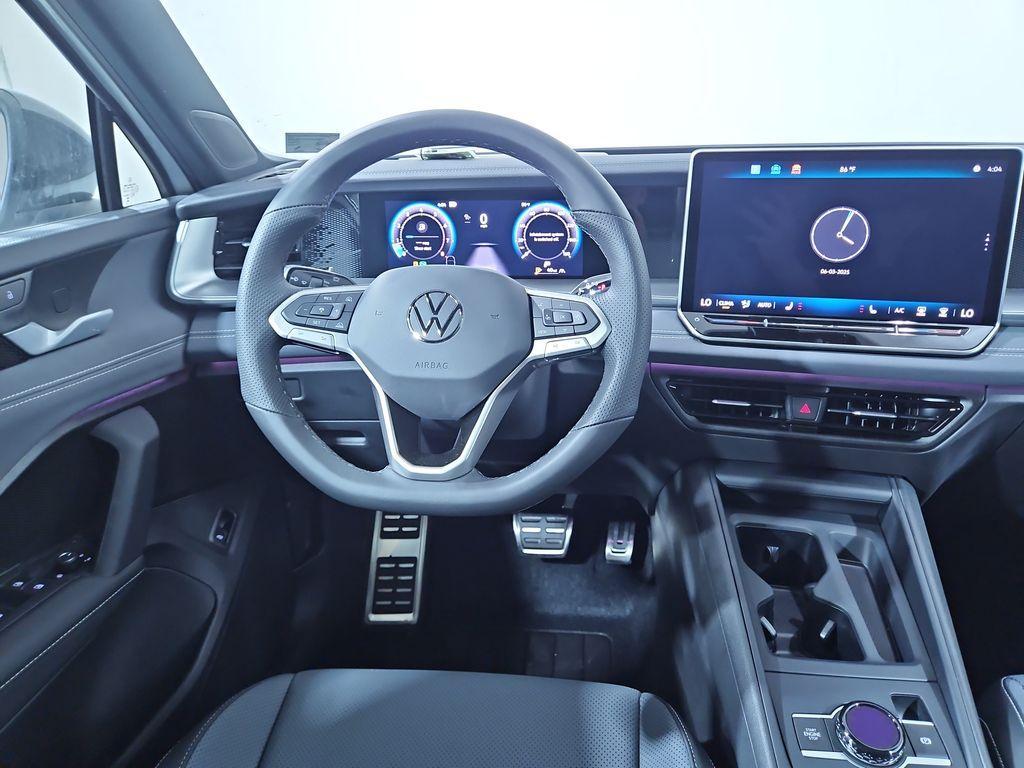 new 2025 Volkswagen Tiguan car, priced at $40,336