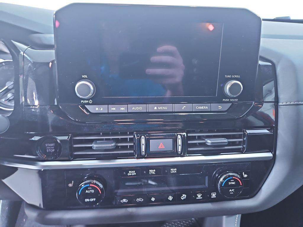 new 2025 Nissan Pathfinder car, priced at $37,010