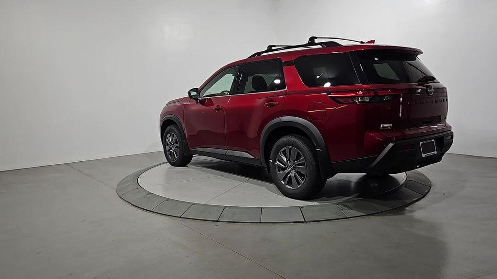 new 2025 Nissan Pathfinder car, priced at $37,010