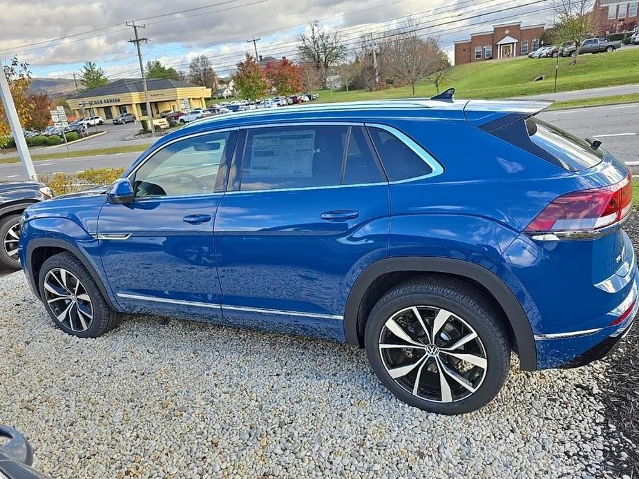 new 2025 Volkswagen Atlas Cross Sport car, priced at $53,160