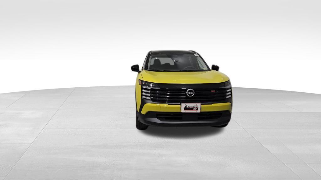 new 2025 Nissan Kicks car, priced at $28,920