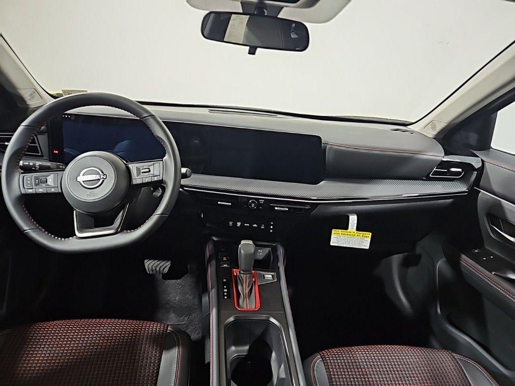 new 2025 Nissan Kicks car, priced at $28,920