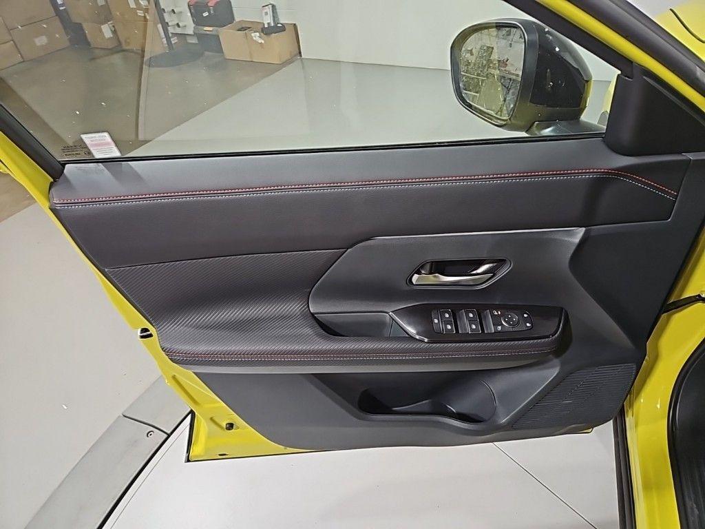 new 2025 Nissan Kicks car, priced at $28,920