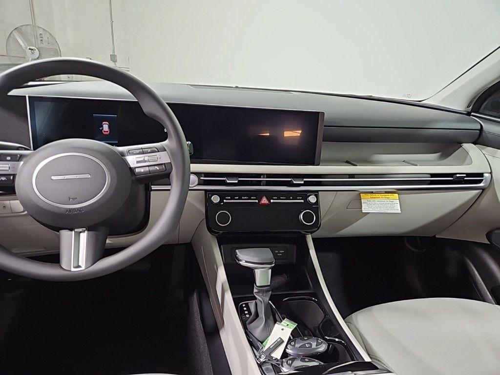 new 2025 Hyundai Tucson car, priced at $31,074