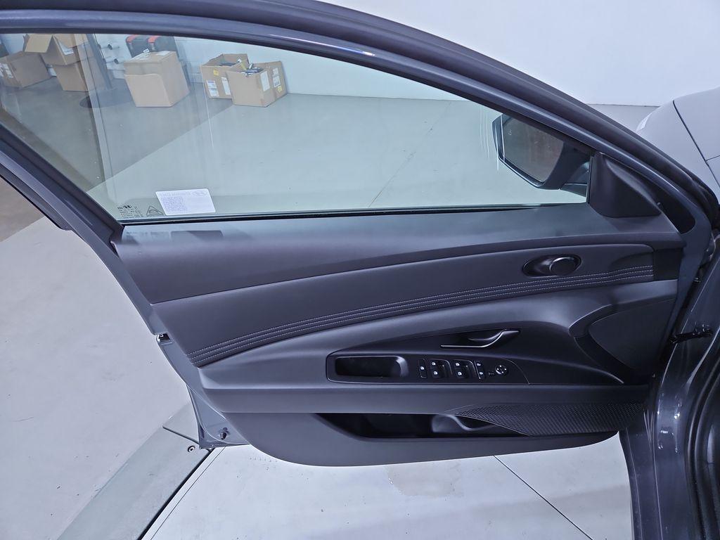 new 2025 Hyundai Elantra car, priced at $23,640