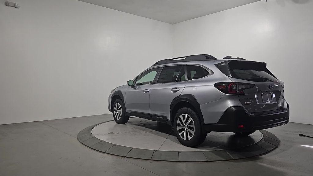 new 2025 Subaru Outback car, priced at $33,532