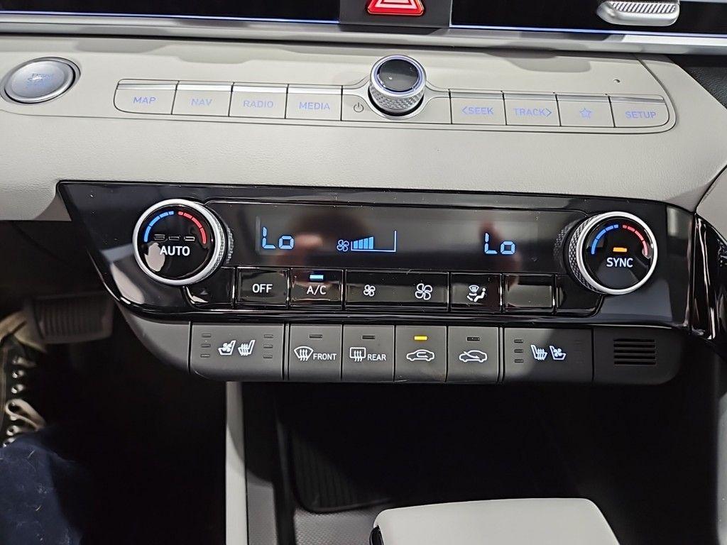 new 2025 Hyundai ELANTRA HEV car, priced at $28,632