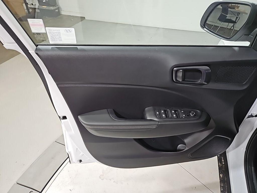 new 2025 Hyundai Venue car, priced at $24,668