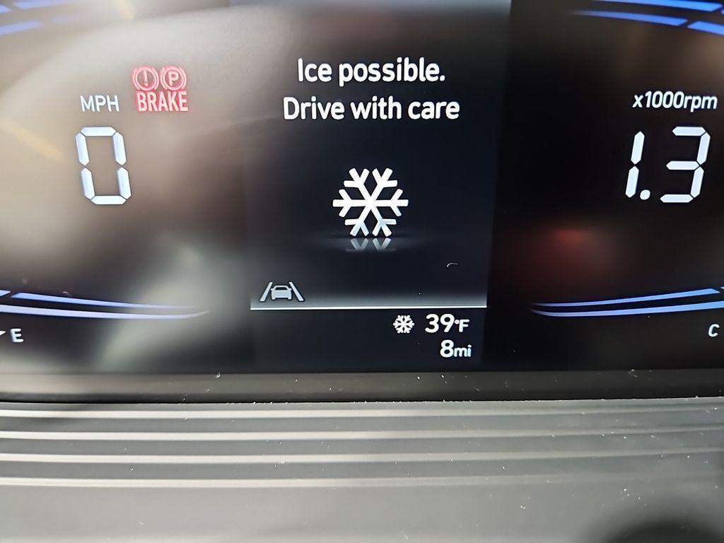 new 2025 Hyundai Venue car, priced at $24,668