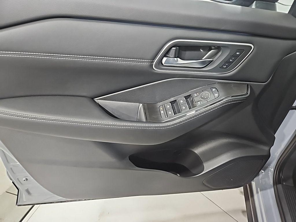 new 2025 Nissan Rogue car, priced at $40,789