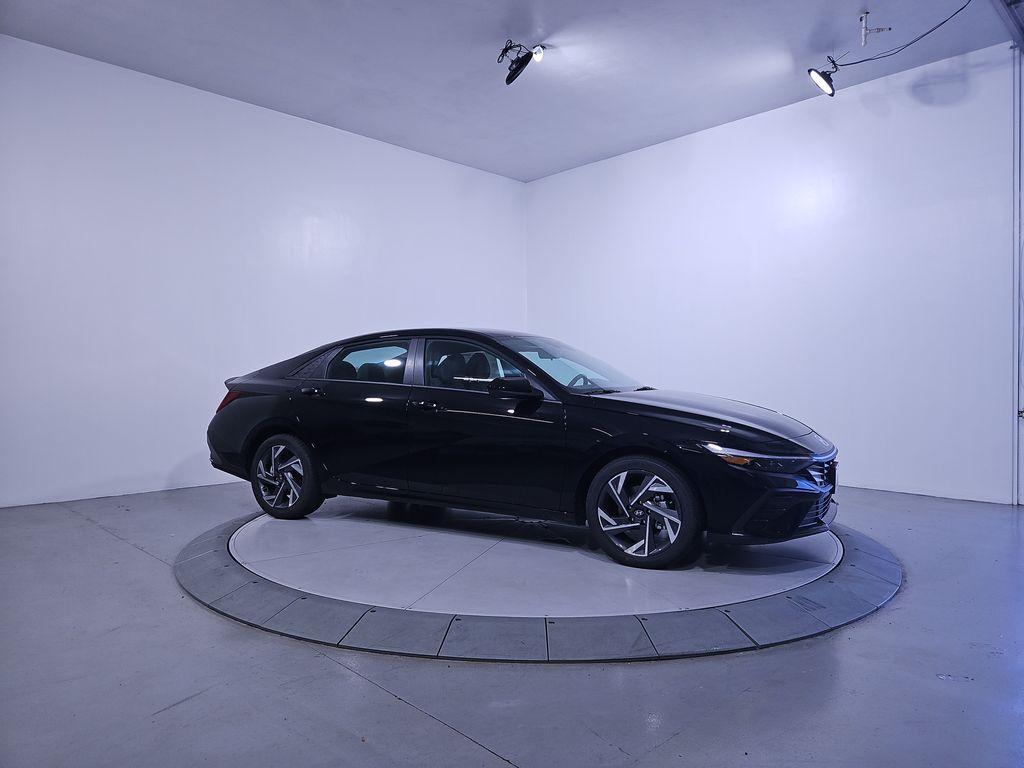 new 2025 Hyundai Elantra car, priced at $22,986