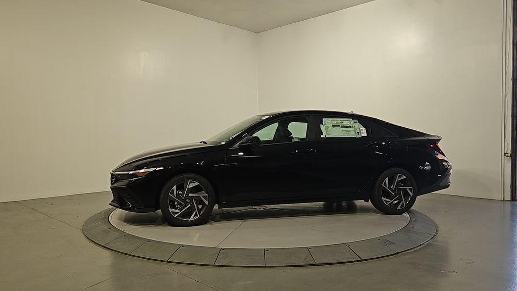 new 2025 Hyundai Elantra car, priced at $22,986