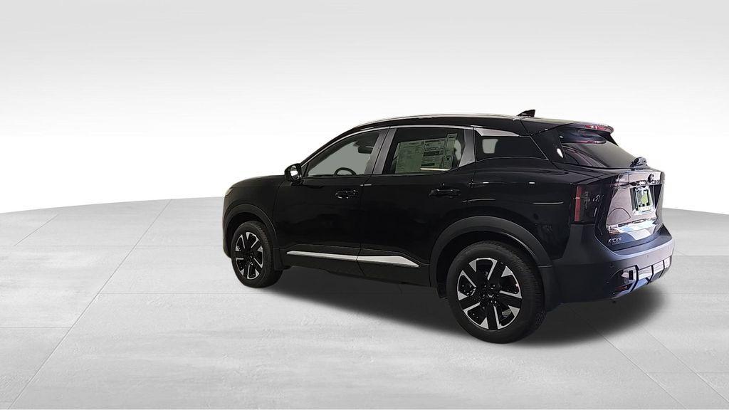 new 2025 Nissan Kicks car, priced at $28,065